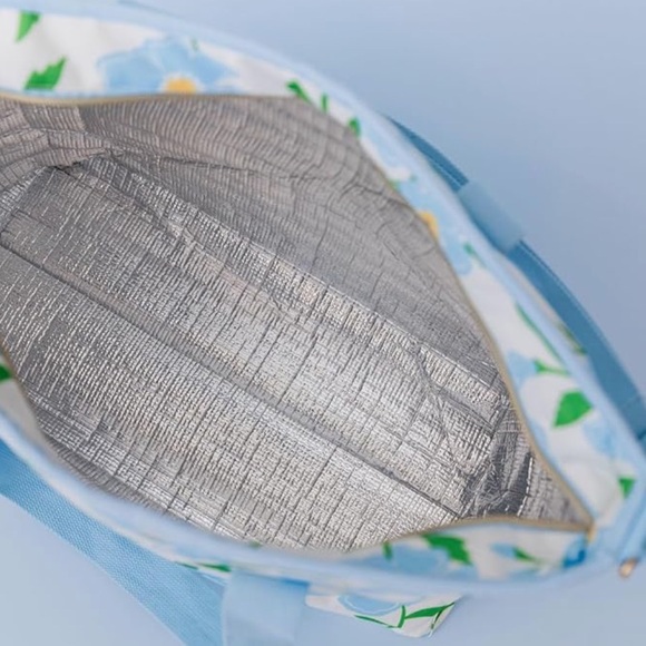 Kate Spade New York Large Capacity Insulated Cooler Tote - Picture 6 of 9